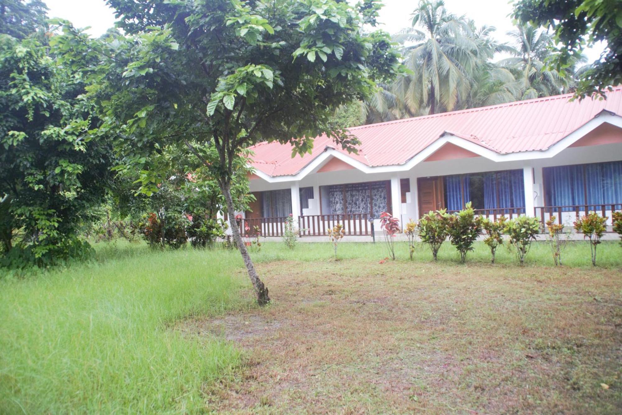 Hotel Exotica Squares Lakshmanpur Exterior photo