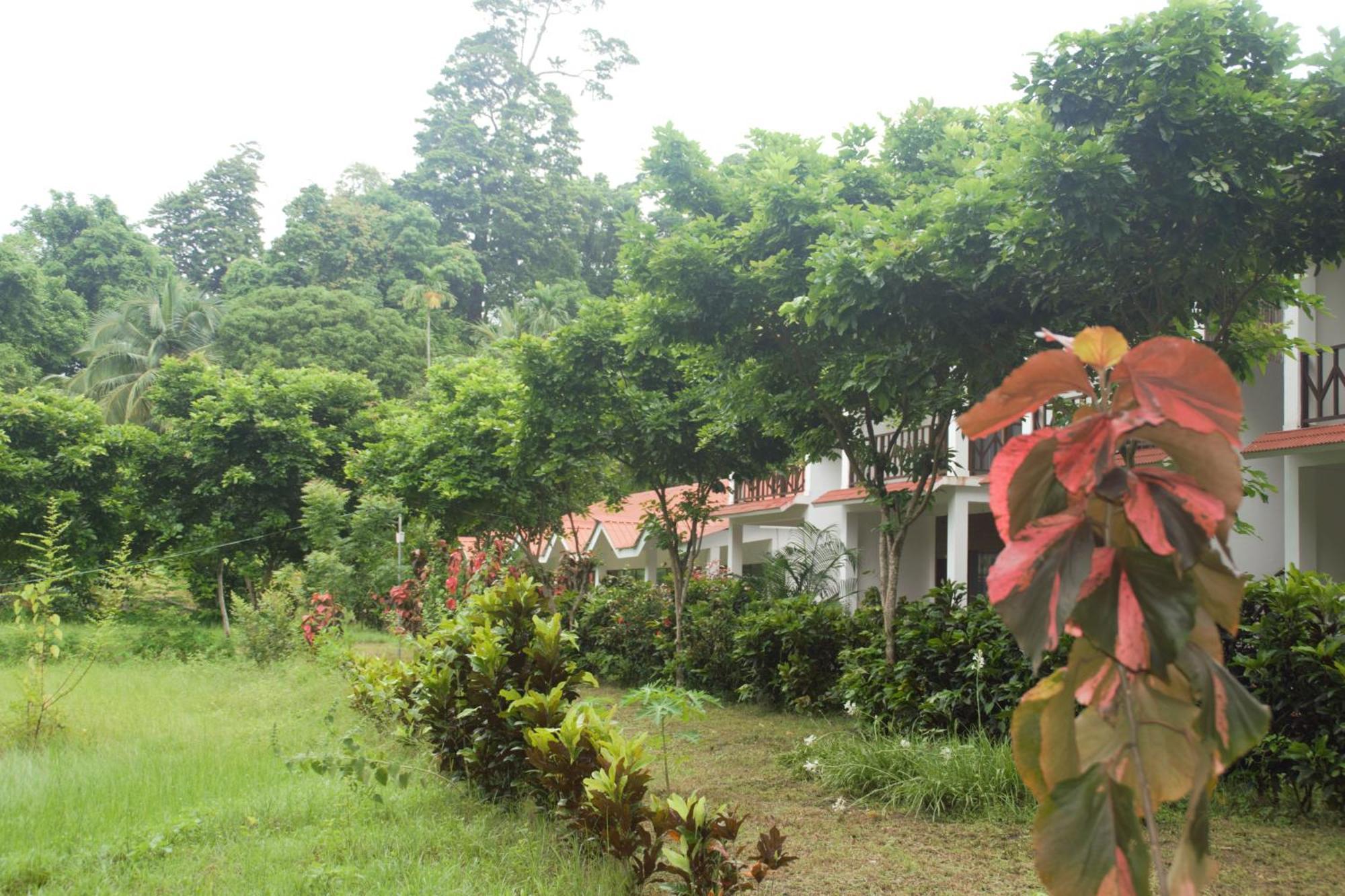 Hotel Exotica Squares Lakshmanpur Exterior photo